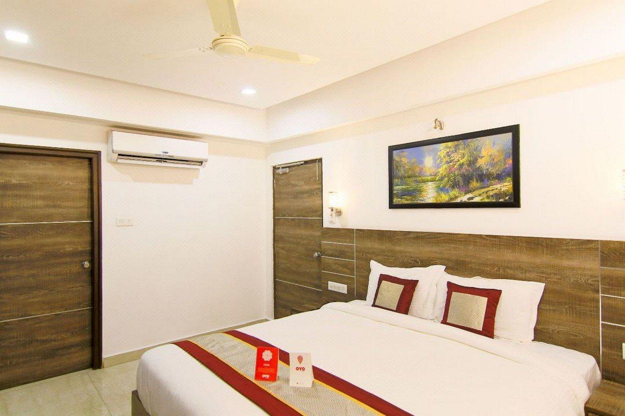 Oyo 9647 Hotel Mvv Bhavan Visákhapatnam Kültér fotó